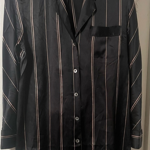 EUC Like new Neiman Marcus Black Pinstripe Silk Sleep Shirt - Picture 3 of 10